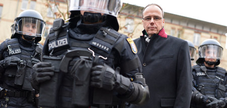 Neonazis in den Reihen der Polizei zu ermitteln, damit tat sich ...