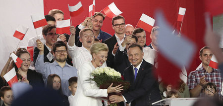 Andrzej Duda (Mitte, rechts) und seine Frau Agata Kornhauser-Dud...