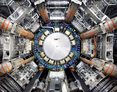 Blick auf den »Atlas«-Detektor des Teilchenbeschleunigers LHC de... Blick auf den »Atlas«-Detektor des Teilchenbeschleunigers LHC de...