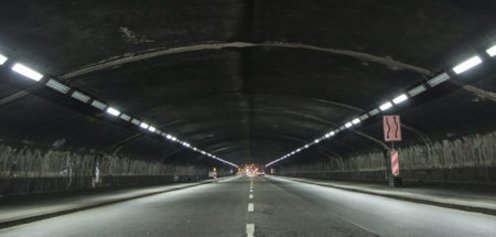 Am Ende des Tunnels ist das Nichts. Niemand wurde für die Lovepa... Am Ende des Tunnels ist das Nichts. Niemand wurde für die Lovepa...