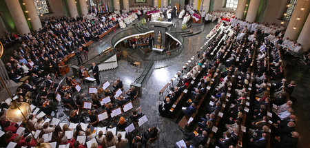 Flurbereinigung in der Hedwigskathedrale: Nichts soll mehr an di... Flurbereinigung in der Hedwigskathedrale: Nichts soll mehr an di...