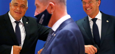 EU-Sondergipfel: Freude unter Staatschefs mit und ohne Maske