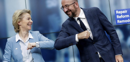 EU-Kommissionspräsidentin Ursula von der Leyen und Ratspräsident...