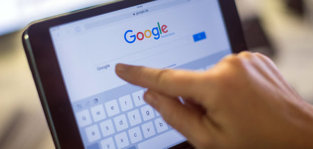 Wer im Netz einmal in verfänglichem Zusammenhang auftaucht und d... Wer im Netz einmal in verfänglichem Zusammenhang auftaucht und d...