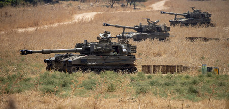 Israelische Panzer am Dienstag an der Grenze zum Libanon