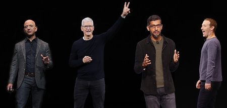 Quartett der Profiteure: Jeff Bezos, Tim Cook, Sundar Pichai und...