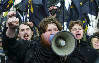 Aufmarsch von rassistischen Gruppen am 8. April 2007 in Moskau Aufmarsch von rassistischen Gruppen am 8. April 2007 in Moskau