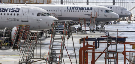 Kahlschlagpolitik beim Kranich: Lufthansa-Vorstandschef Spohr sc...