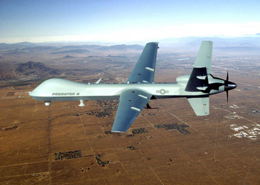 »Predator B«, Prototyp der US-Amerikanischen Killer-Drohne »MQ-9... »Predator B«, Prototyp der US-Amerikanischen Killer-Drohne »MQ-9...