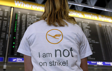 Streik(ab)brecher sind keine Seltenheit. Bei Lufthansa hat ver.d... Streik(ab)brecher sind keine Seltenheit. Bei Lufthansa hat ver.d...