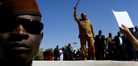 Bis zum Ende siegesgewiss: Sudans Expräsident Al-Baschir vor Anh...