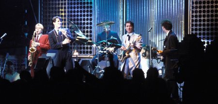 Elektronische Trommeln, der Rest gibt sich noch klassisch: Spand...