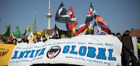 Angeblich immer gefährlicher: Antifademonstration in Solidarität...