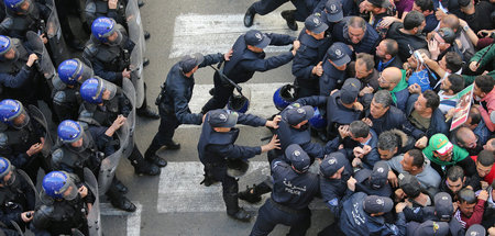 Hoffnungen unerfüllt: Auch ein Jahr nach dem Rücktritt von Präsi...