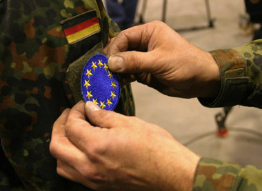 Soldaten der EU-Truppe EUFOR, hier in Bosnien, kooperieren künft...