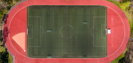 So schnieke wie der Sportplatz der TU Chemnitz sehen die meisten...