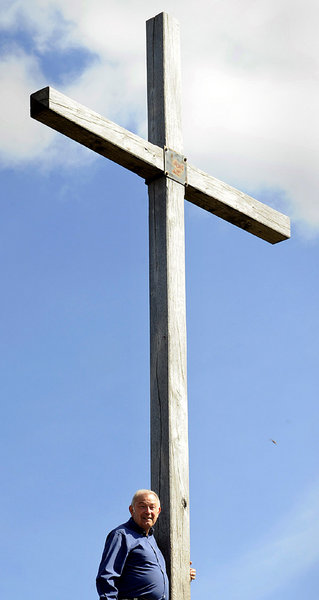Das Kreuz mit dem Beckstein Das Kreuz mit dem Beckstein