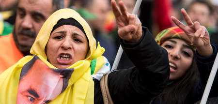 Demonstration gegen den türkischen Einmarsch in Nordsyrien in Kö...