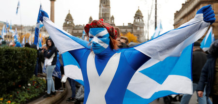 Für die Unabhängigkeit: Schottischer Demonstrant in Glasgow (2.1...