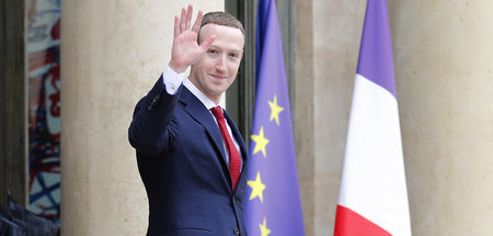 Facebook-Chef Mark Zuckerberg kann sich über den Deal mit der fr... Facebook-Chef Mark Zuckerberg kann sich über den Deal mit der fr...