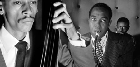 Nicht tanzen, zuhören: Charlie Parker zwischen Bassist Tommy Pot...