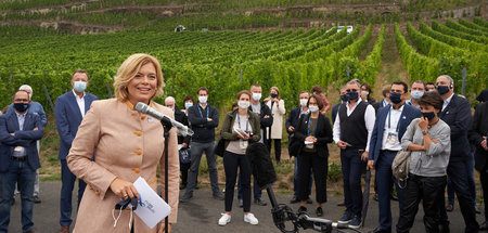 Kloeckner_laedt_zu_E_66493077.jpg