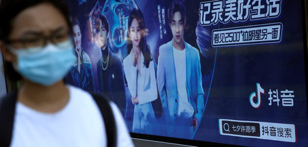 Stabiler Heimatmarkt und verlorenes US-Geschäft: Werbung für Tik...