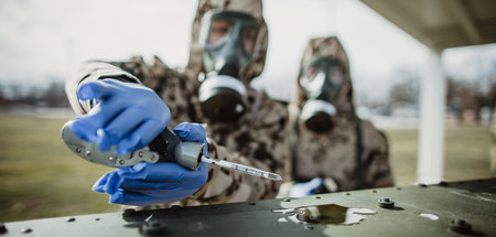 Das Zentrallabor der Bundeswehr raunt – und Merkel verkündet: Di...