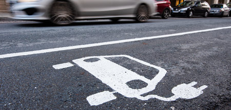 Alles für die kommende Flut an Elektroautos? EU-Kommission sorgt...