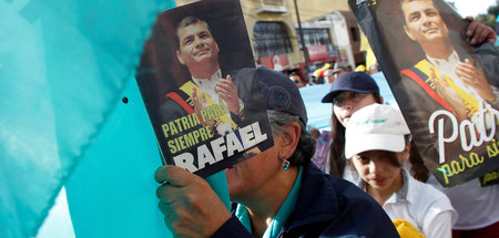 Unterstützer von Rafael Correa nehmen an einer Kundgebung am 5. ... Unterstützer von Rafael Correa nehmen an einer Kundgebung am 5. ...