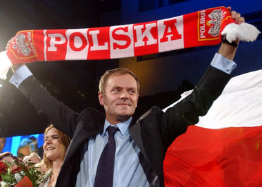 Premier Tusk in Siegerpose – die Verlierer sind seine Wähler Premier Tusk in Siegerpose – die Verlierer sind seine Wähler