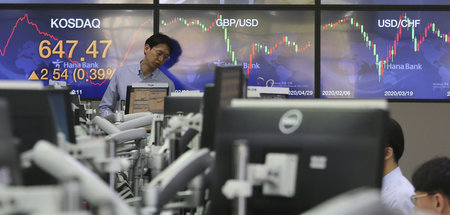 Finanzmarkt_in_Suedk_65190347.jpg