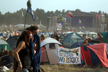 Ein Meer von Zelten bestimmt das Bild des Festivalgeländes