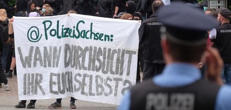 Proteste gegen Razzia der »Soko Linx« der sächsischen Polizei (L...