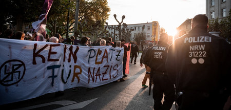 Sind Antifaschisten »infantil«, weil sie nicht mit Nazis reden w...