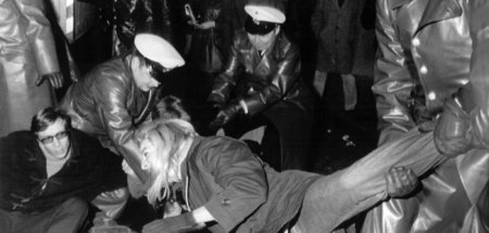 Die_Studentenbewegun_17883309.jpg