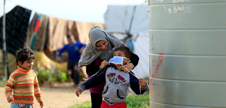 Drei von Millionen: Syrisches Flüchtlingslager nahe der südliban...