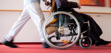Die Regierung macht es möglich: Prekäre Arbeitsverhälntisse führ...