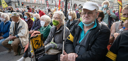 Weiter aktiv: Dietrich Wagner (r.), der bei Protesten zum Bahnpr...