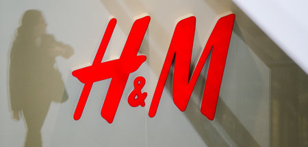 Mode ist Geschmacksfrage. Überwachung am Arbeitsplatz nicht. H &... Mode ist Geschmacksfrage. Überwachung am Arbeitsplatz nicht. H &...