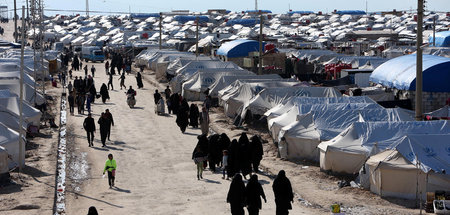 Das Flüchtlings- und Internierungslager Al-Hol bei Hasaka (1.4.2... Das Flüchtlings- und Internierungslager Al-Hol bei Hasaka (1.4.2...
