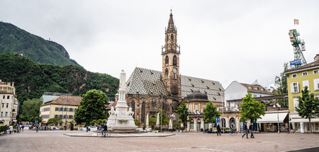 Waltherplatz im Zentrum von Bozen/Bolzano (11.5.2020) Waltherplatz im Zentrum von Bozen/Bolzano (11.5.2020)