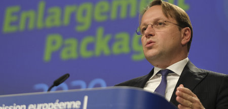 In den kommenden Tagen auf Balkantour: EU-Kommissar Oliver Varhe...