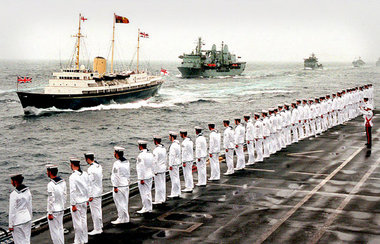 Abzug aus Hongkong: Die königliche Yacht »Britannia« und die Kri...