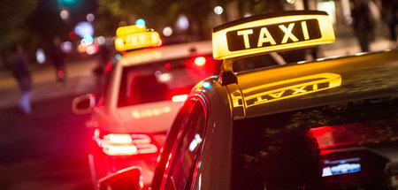 Fast jeder Taxifahrer ist zwar Philosoph. Aber nicht alle haben ... Fast jeder Taxifahrer ist zwar Philosoph. Aber nicht alle haben ...