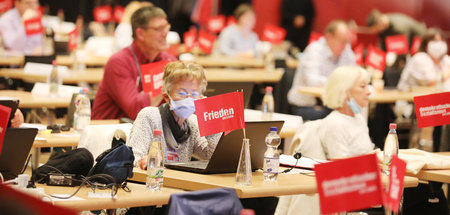 Trotz Pandemie konnten in Plauen viele Delegierte am Parteitag d...