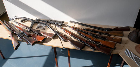Kundschaft auch im Süden der Republik? Sichergestellte Kriegswaf