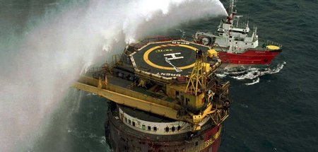 Geht es nach dem Willen der Industrie, stehen neben Bohrinseln b...