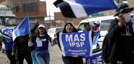 MAS-Anhänger feiern am Montag in El Alto den Wahlsieg
