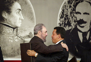 Im Miraflores-Palast in Caracas: Fidel Castro (l.) mit Hugo Cháv...